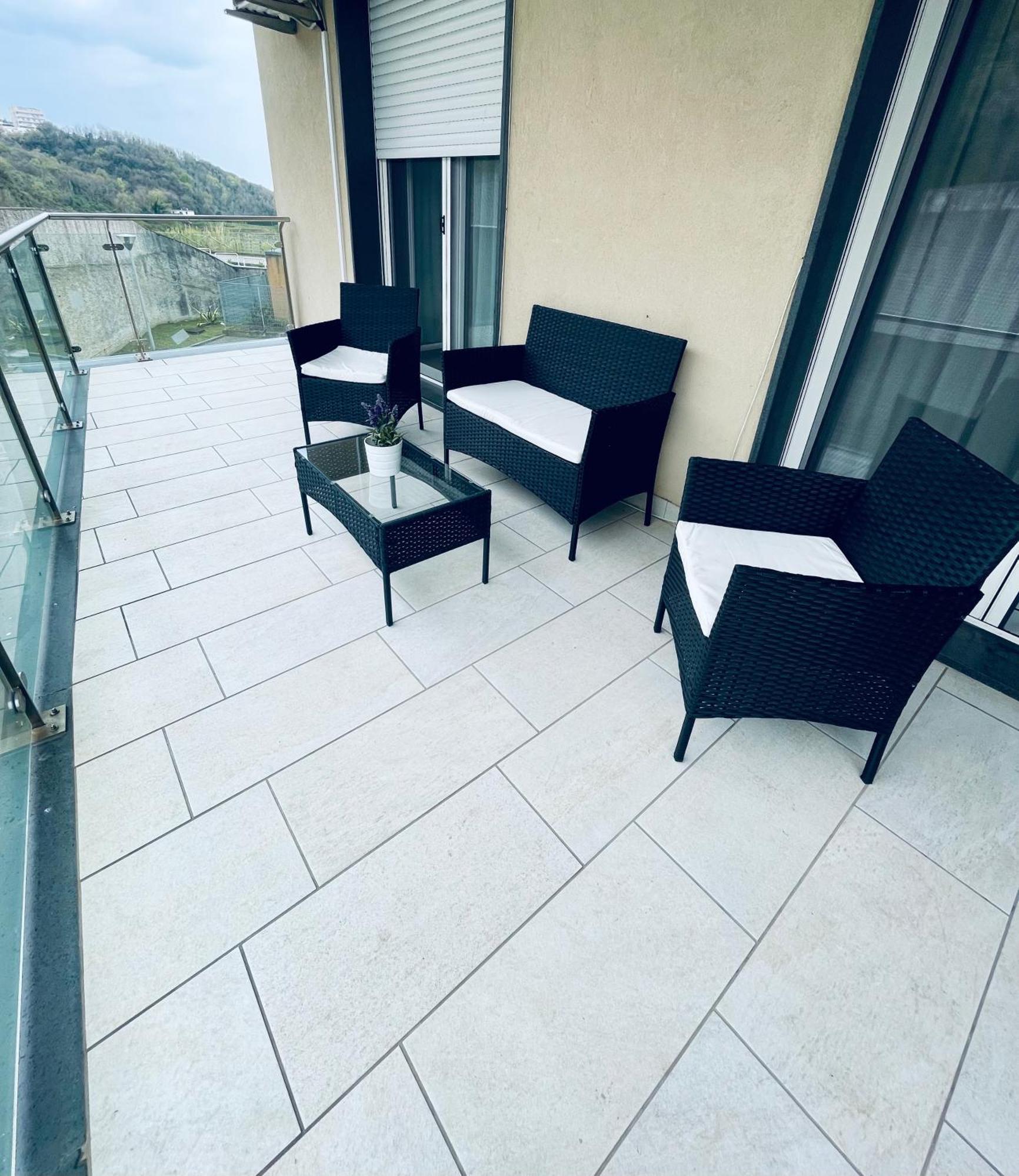 サレルノCasa Adeleアパートメント エクステリア 写真